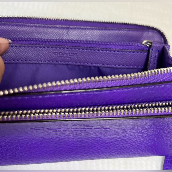Coach Purple Wristlet Wallet - Picture 4 of 9